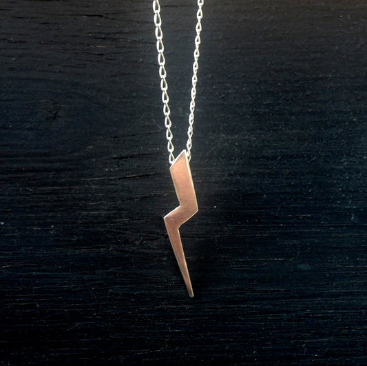 Lightening bolt pendant necklace