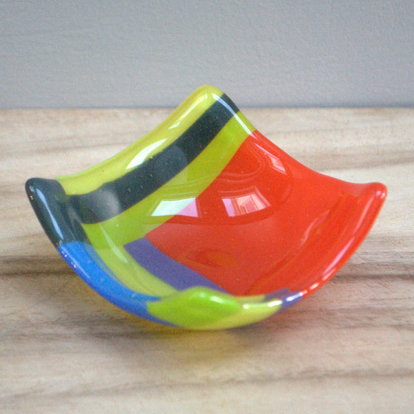 Mini glass bowl